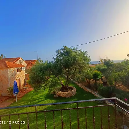 Spasmata Village - Special Maizonette Only Adults Retreat Just One Minute To The Beach 米尼亚