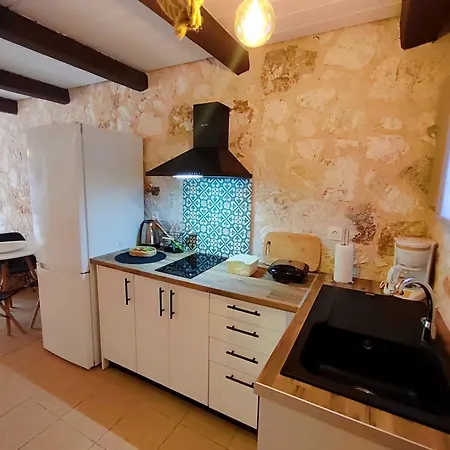 Spasmata Village - Special Maizonette Only Adults Retreat Just One Minute To The Μηνιά