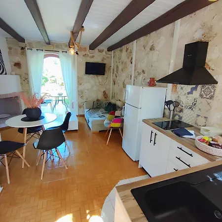 Tatil Evi Spasmata Village - Special Maizonette Only Adults Retreat Just One Minute To The