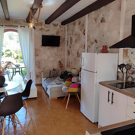 Tatil Evi Spasmata Village - Special Maizonette Only Adults Retreat Just One Minute To The Minia