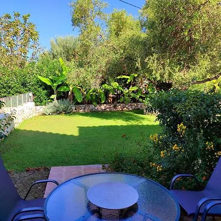 Spasmata Village - Special Maizonette Only Adults Retreat Just One Minute To The * Minia