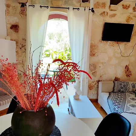Spasmata Village - Special Maizonette Only Adults Retreat Just One Minute To The Tatil Evi Minia
