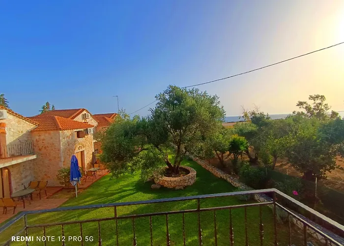 Spasmata Village - Special Maizonette Only Adults Retreat Just One Minute To The Minia