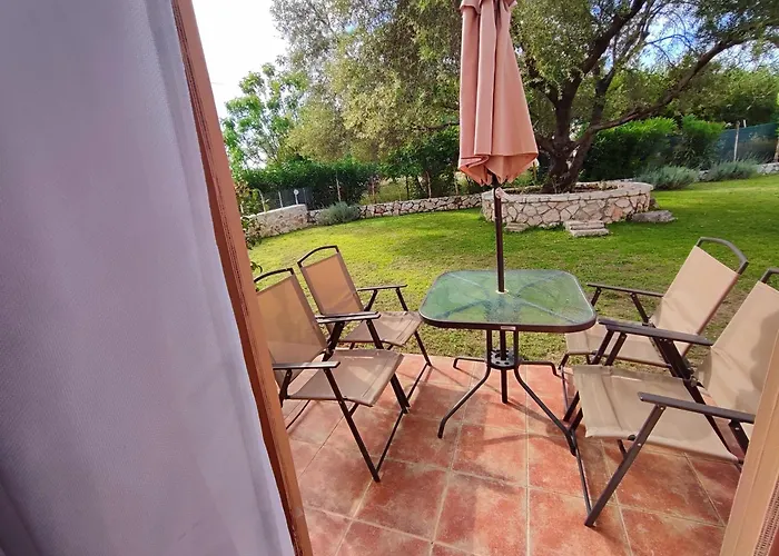Сasa de vacaciones Spasmata Village - Special Maizonette Only Adults Retreat Just One Minute To The Minia