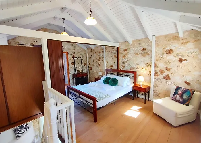 Spasmata Village - Special Maizonette Only Adults Retreat Just One Minute To The * Minia