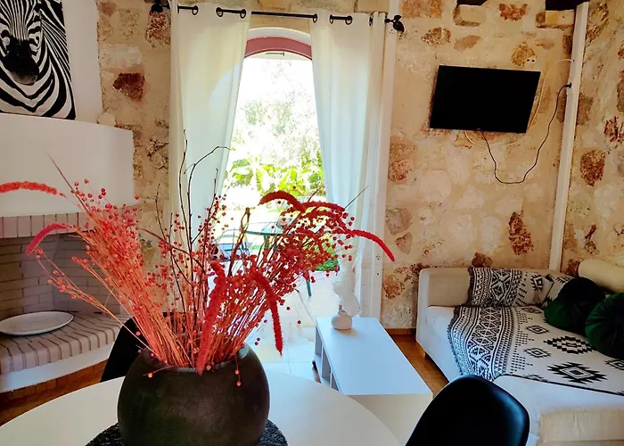 Spasmata Village - Special Maizonette Only Adults Retreat Just One Minute To The Сasa de vacaciones Minia